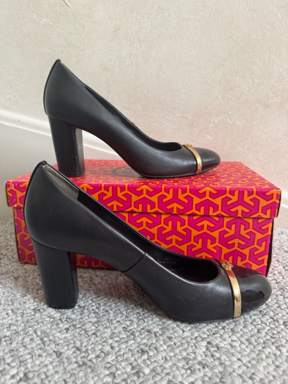 $295 Tory Burch Pacey Cap Toe Block Heels Black Calf Patent Leather Shoes Sz 7 M